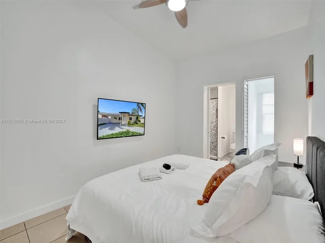 12031 NW 5th Ave # 1, Miami FL 33168