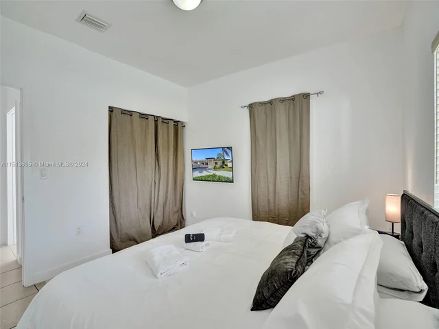 12031 NW 5th Ave # 1, Miami FL 33168