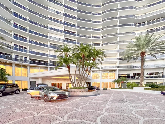 9601 Collins Ave # 1702, Bal Harbour FL 33154