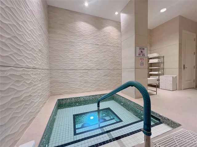 9601 Collins Ave # 1702, Bal Harbour FL 33154