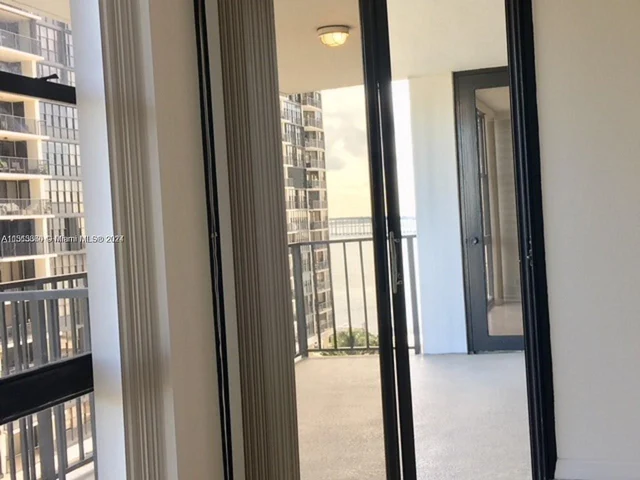1901 Brickell Ave # B911, Miami FL 33129