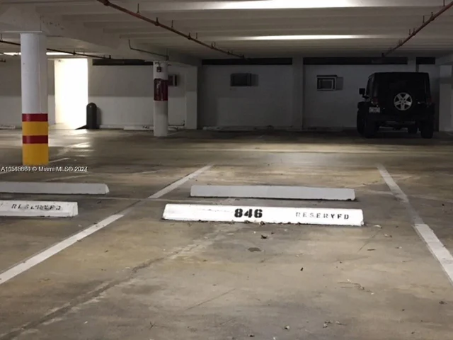 1901 Brickell Ave # B911, Miami FL 33129