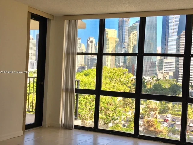 1901 Brickell Ave # B911, Miami FL 33129
