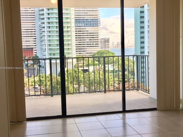 1901 Brickell Ave # B911, Miami FL 33129
