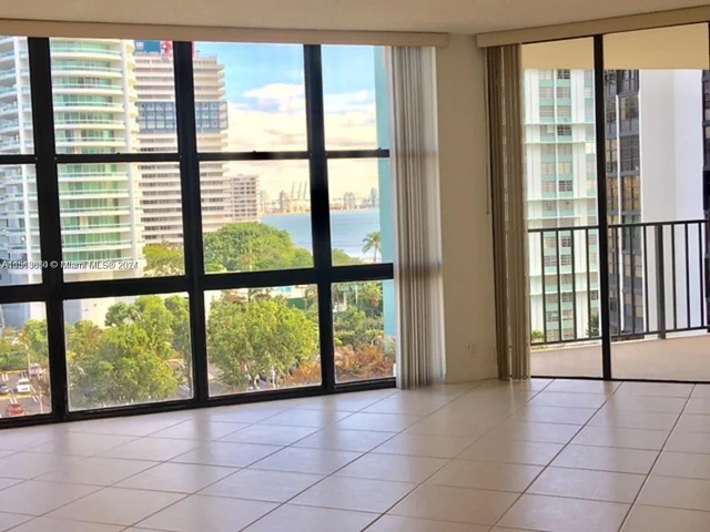 1901 Brickell Ave # B911, Miami FL 33129