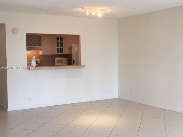 1901 Brickell Ave # B911, Miami FL 33129