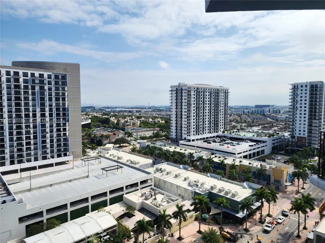 5300 Paseo Blvd # 1411, Doral FL 33166