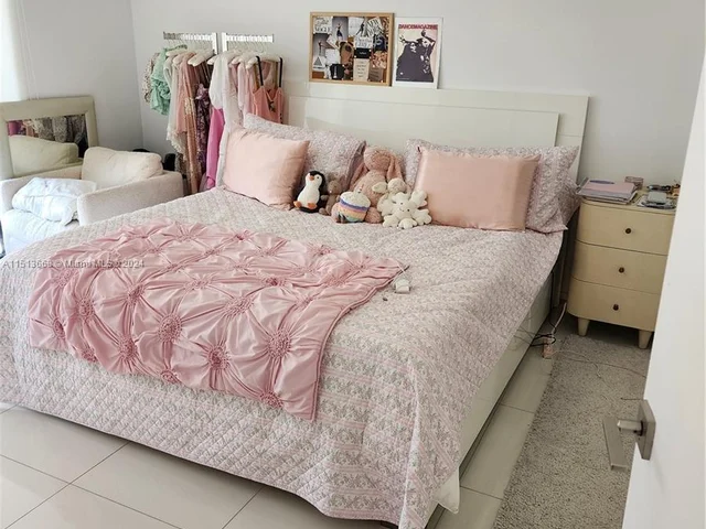 5300 Paseo Blvd # 1411, Doral FL 33166