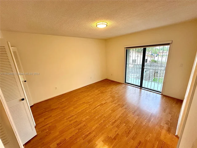 3826 SW 107th Ave # 2, Miami FL 33165