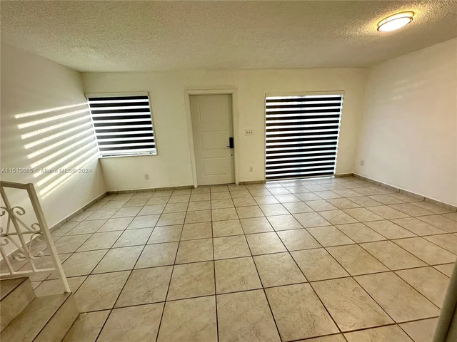 3826 SW 107th Ave # 2, Miami FL 33165