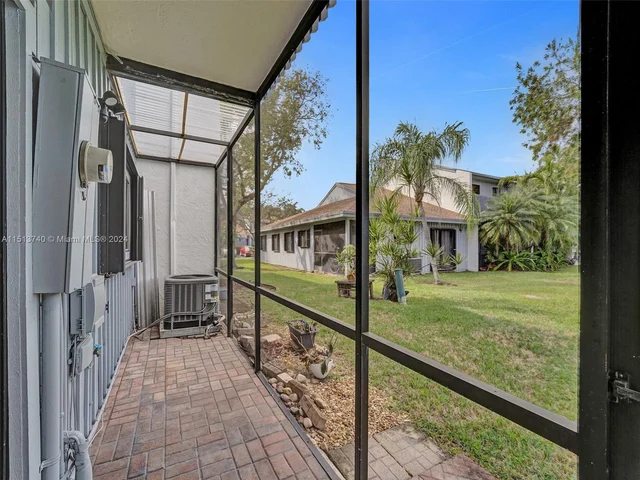 1527 Gabriel St # 1527, Hollywood FL 33020