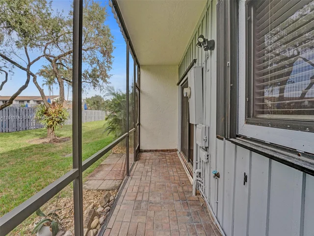 1527 Gabriel St # 1527, Hollywood FL 33020