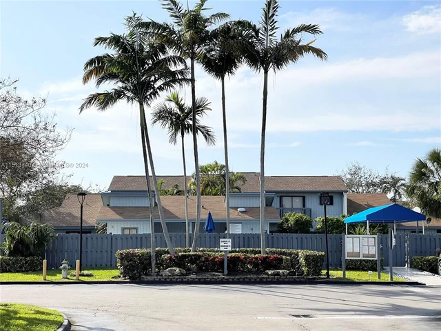 1527 Gabriel St # 1527, Hollywood FL 33020