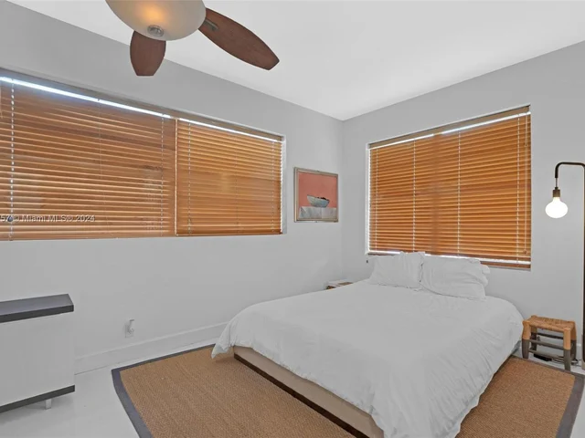 6865 Bay Dr # 11, Miami Beach FL 33141