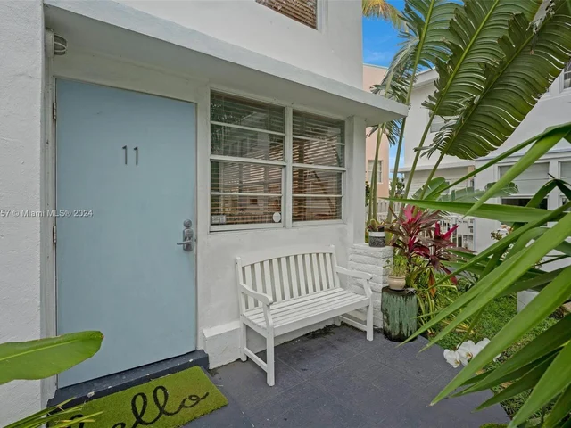 6865 Bay Dr # 11, Miami Beach FL 33141