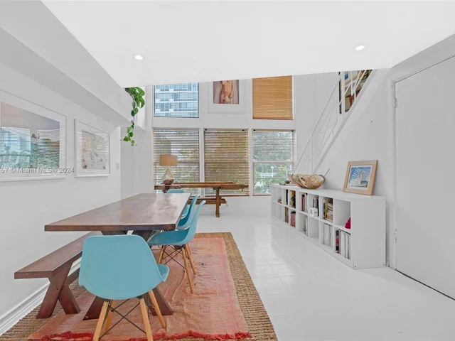 6865 Bay Dr # 11, Miami Beach FL 33141