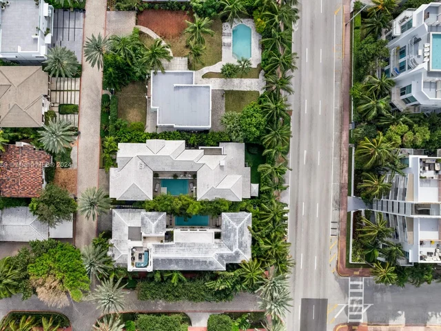 7732 Atlantic Way, Miami Beach FL 33141