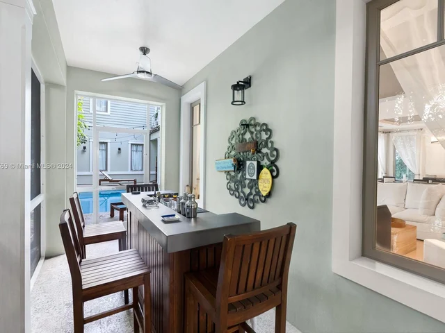 7732 Atlantic Way, Miami Beach FL 33141