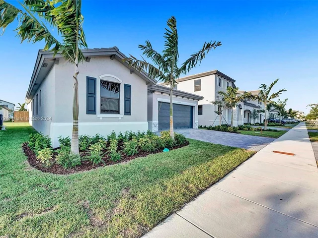 13417 SW 285th St, Homestead FL 33033