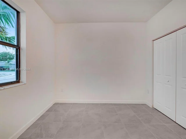 13417 SW 285th St, Homestead FL 33033