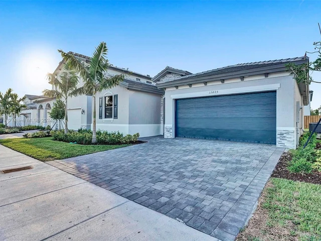 13417 SW 285th St, Homestead FL 33033