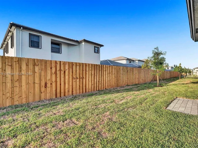 13417 SW 285th St, Homestead FL 33033