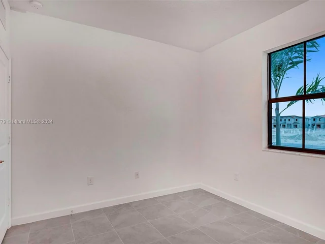 13417 SW 285th St, Homestead FL 33033