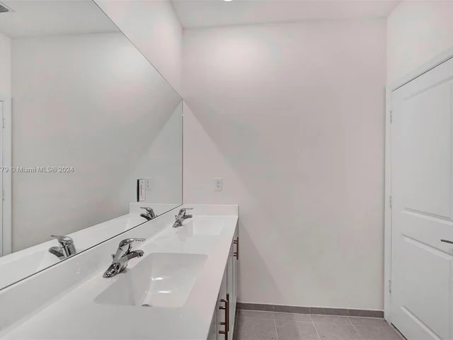 13417 SW 285th St, Homestead FL 33033