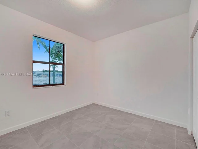 13417 SW 285th St, Homestead FL 33033