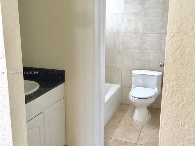 220 Washington Ave # 4D, Miami Beach FL 33139