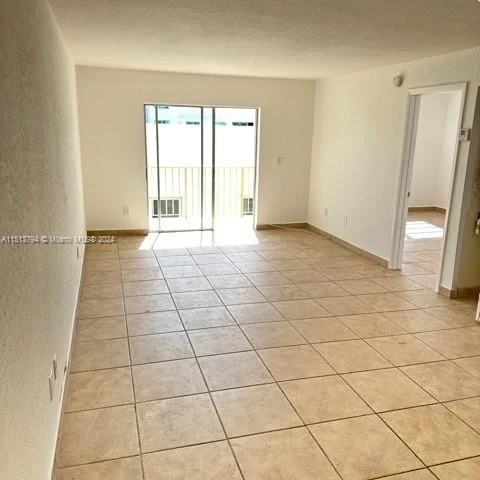 220 Washington Ave # 4D, Miami Beach FL 33139