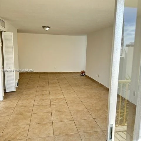 220 Washington Ave # 4D, Miami Beach FL 33139