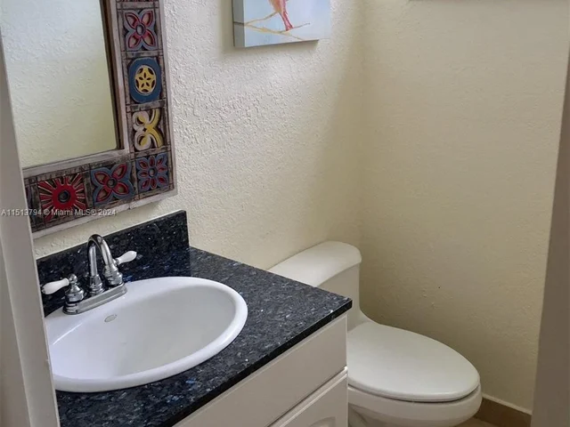 220 Washington Ave # 4D, Miami Beach FL 33139