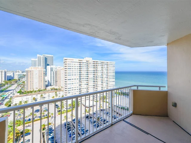1980 S Ocean Dr # 18M, Hallandale Beach FL 33009