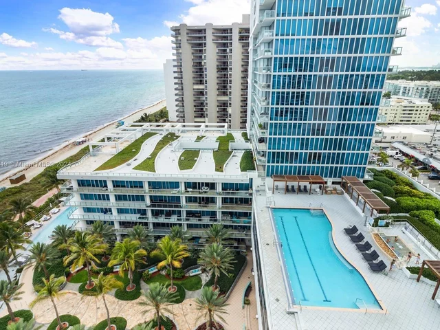 6801 Collins Ave, Miami Beach FL 33141
