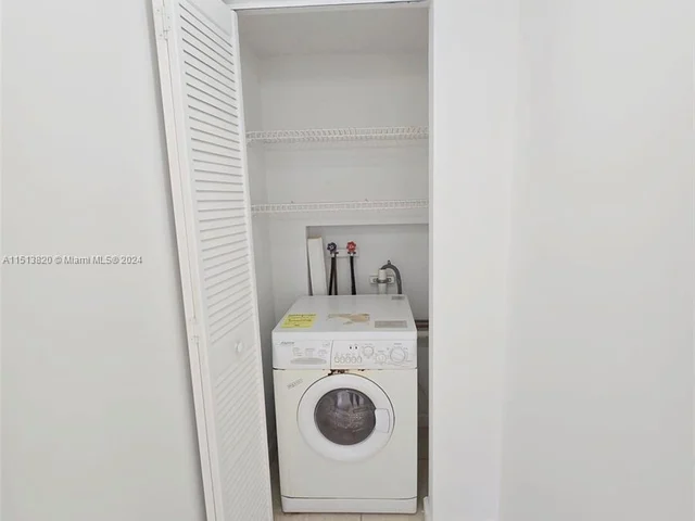 505 S Pine Island Rd # 401B, Plantation FL 33324