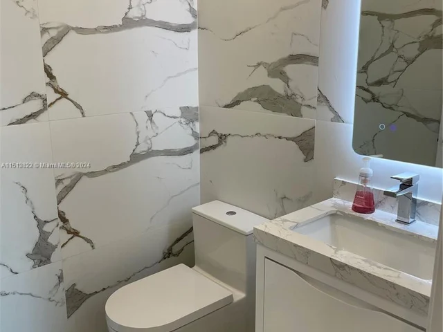 20940 NE 31st Pl # 20940, Aventura FL 33180