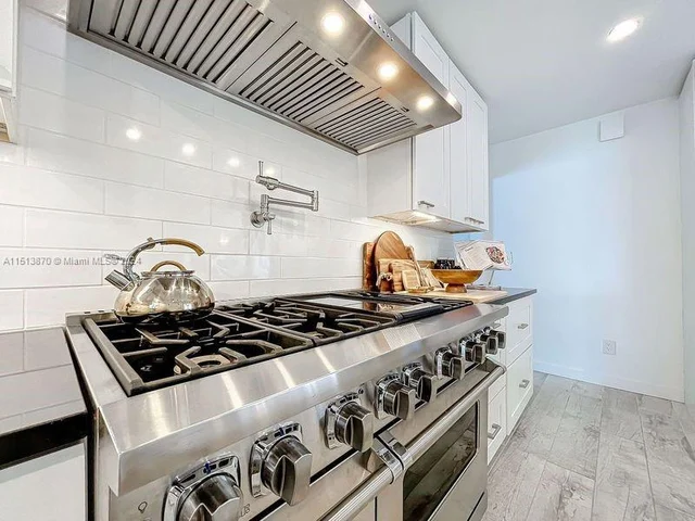 440 SE 2nd Ave # 0, Pompano Beach FL 33060