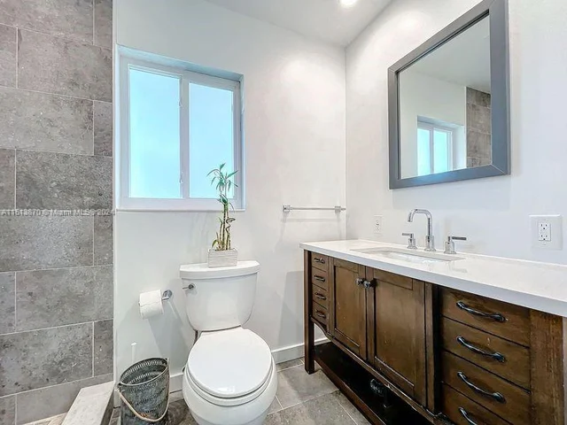 440 SE 2nd Ave # 0, Pompano Beach FL 33060