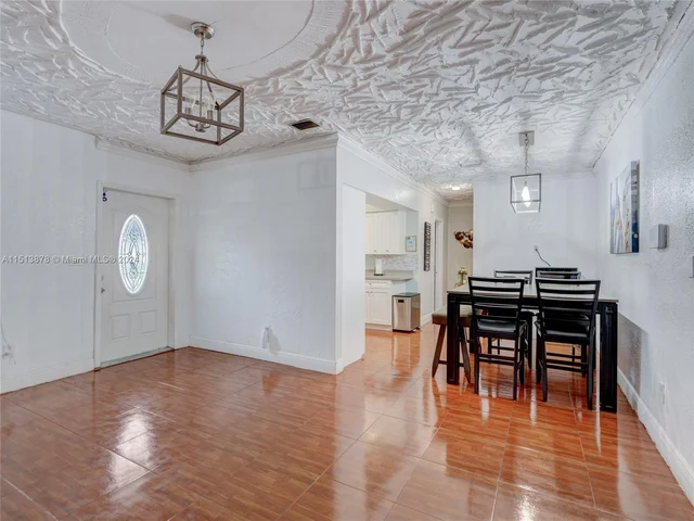 2030 NW 185th Ter, Miami Gardens FL 33056