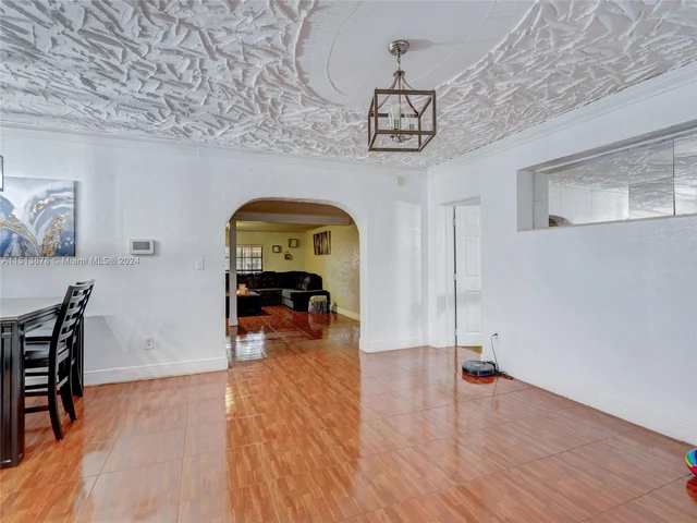 2030 NW 185th Ter, Miami Gardens FL 33056