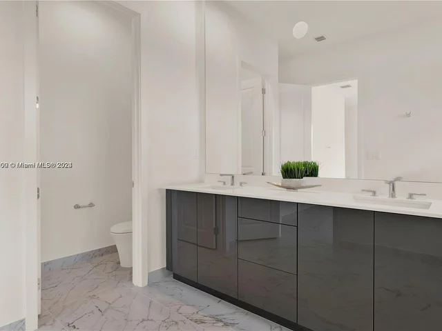 17741 SW 41st St, Miramar FL 33029