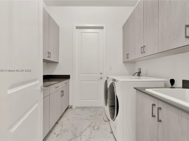 17741 SW 41st St, Miramar FL 33029