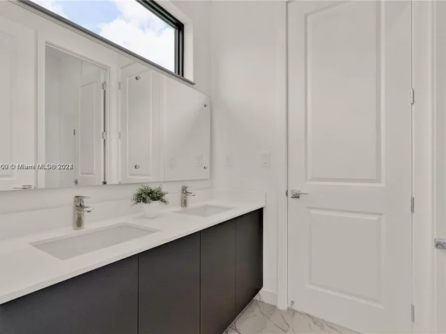 17741 SW 41st St, Miramar FL 33029