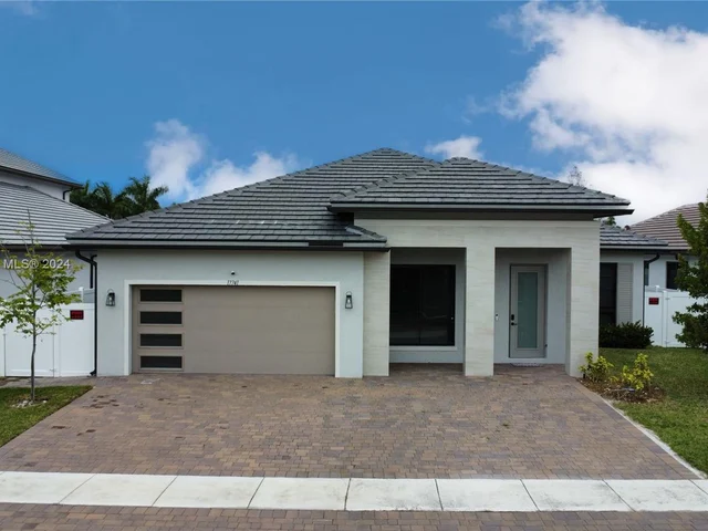 17741 SW 41st St, Miramar FL 33029