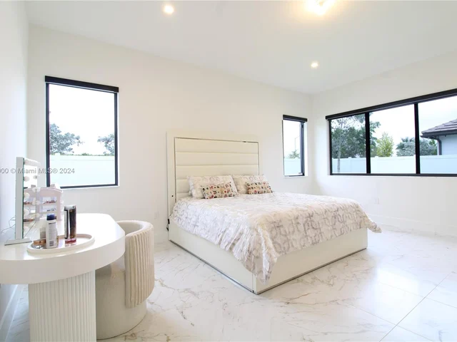 17741 SW 41st St, Miramar FL 33029