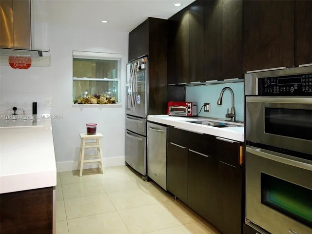 4229 SW 138th Ct, Miami FL 33175