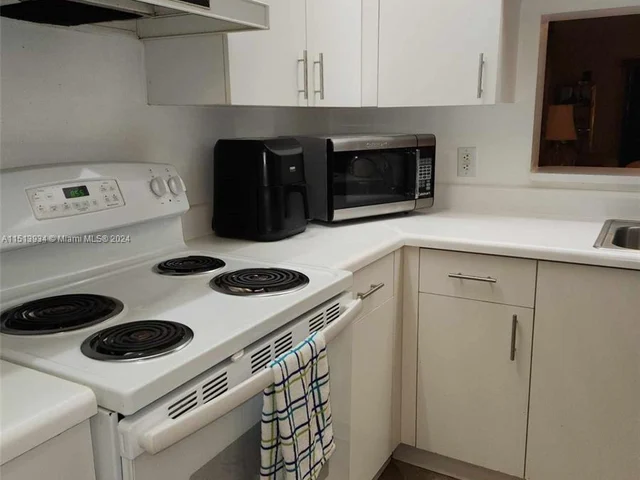 13255 SW 16th Ct # 309K, Pembroke Pines FL 33027