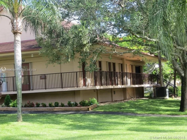 11285 SW 88th St # 205L, Miami FL 33176