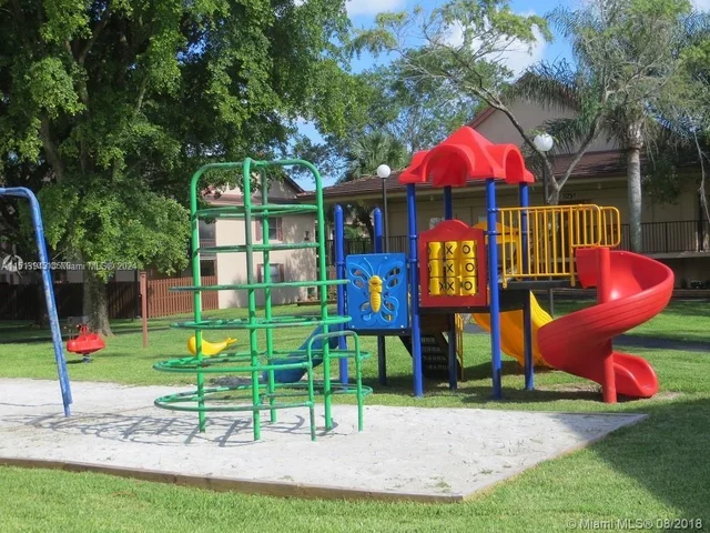 11285 SW 88th St # 205L, Miami FL 33176